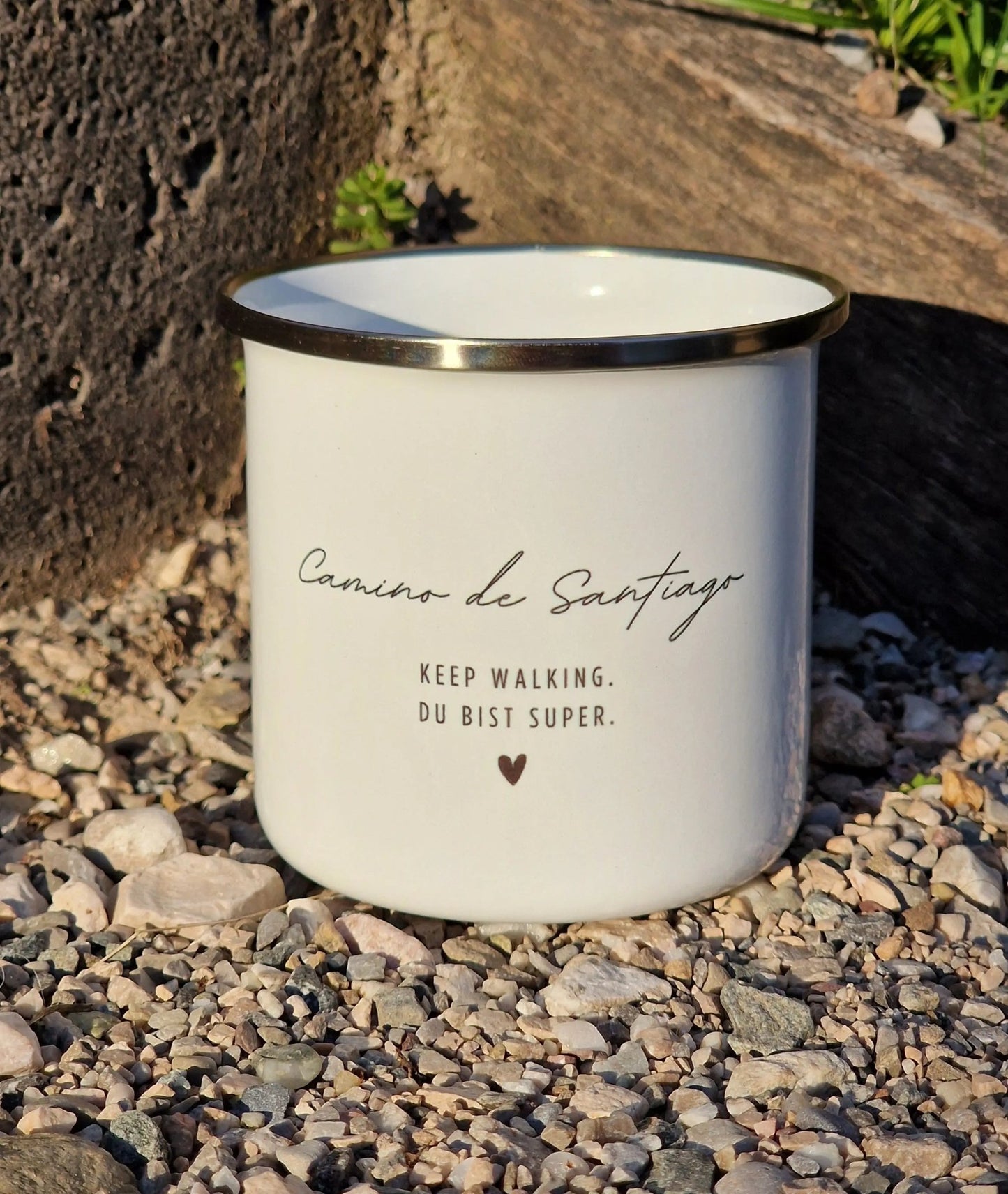 ''Keep Walking. Du bist Super.'' Emaille Tasse - Pilgrims Peace