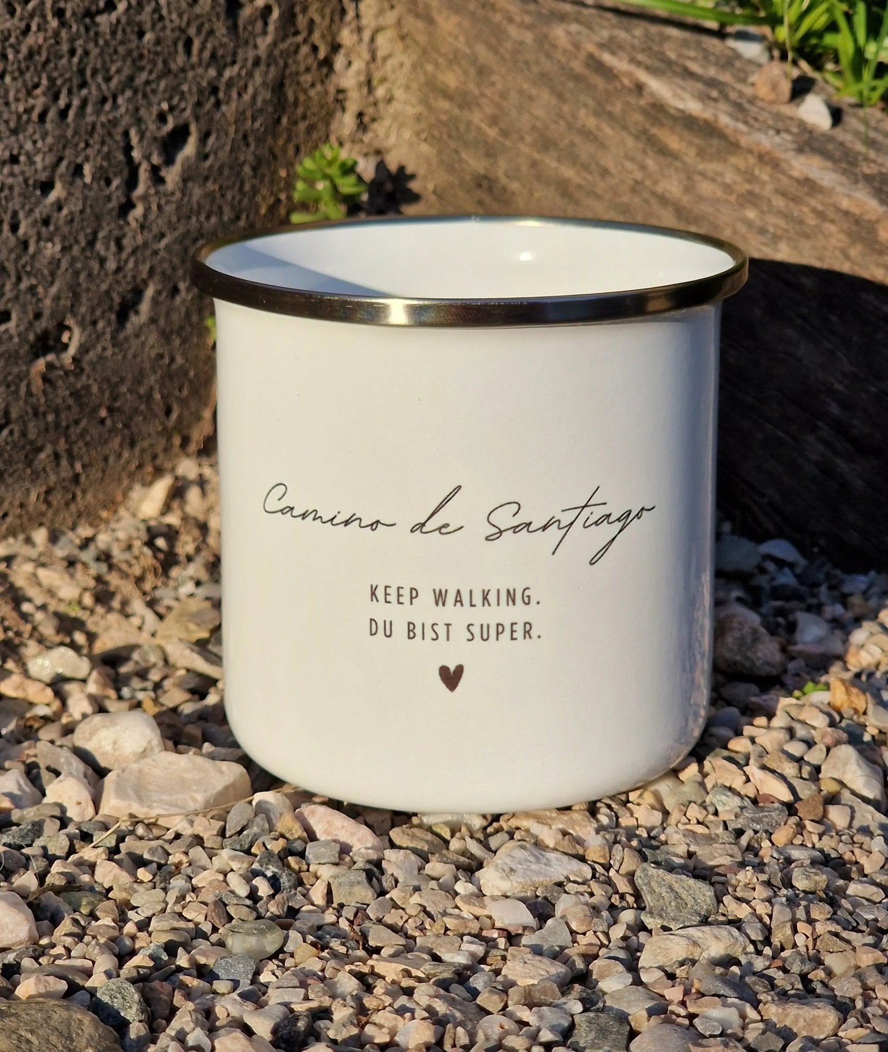 ''Keep Walking. Du bist Super.'' Emaille Tasse - Pilgrims Peace